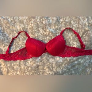 SALE:BRA Bundle- Pink, Juicy Couture& no name bralette 👙{Worn Bras/Used bundle}